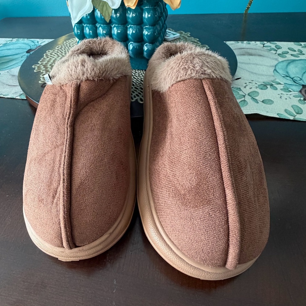 Cozy Brown Slippers with Faux Fur Lining